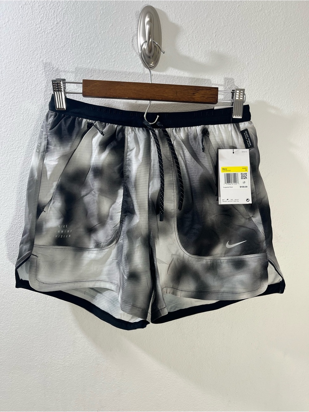 Nike Running Division Dri-FIT ADV 4" Shorts Black Men's Size S HJ4150-010 $100